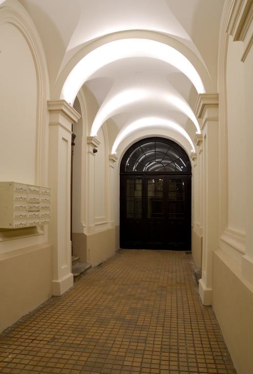 777 Apartaments Cracovia Exterior foto